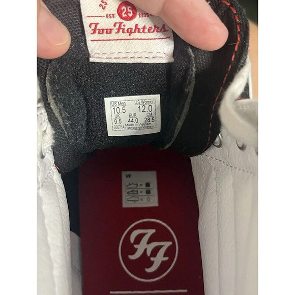 VANS Limited Edition Foo Fighters x Sk8- High 25th Anniversary Size 12 - Picture 11 of 13